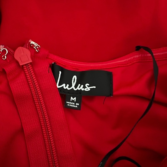 Lulus women’s About a Twirl Red Strapless Skater mini dress size medium - Picture 3 of 9